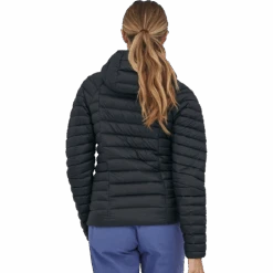 Patagonia Women's Down Sweater Hoody 13 Patagonia Women's Down Sweater Hoody -Ski Sports Shop 100246467 BLK 3 9fad6ca1 437e 461d 94d6 2bd630953437