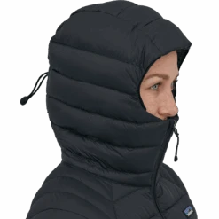 Patagonia Women's Down Sweater Hoody 15 Patagonia Women's Down Sweater Hoody -Ski Sports Shop 100246467 BLK 5 ea960e71 d1b8 4e25 b5de 690bcfcb55a1