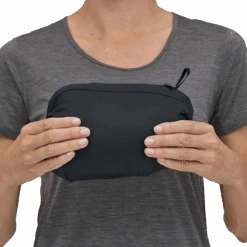 Patagonia Women's Down Sweater Hoody 17 Patagonia Women's Down Sweater Hoody -Ski Sports Shop 100246467 BLK 7 edb40b4b c0e4 469b b97e 8355c122ef80