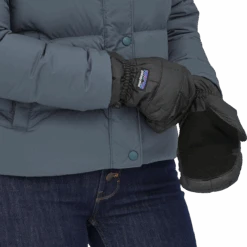 Patagonia Women's Nano Puff Mitts 13 Patagonia Women's Nano Puff Mitts -Ski Sports Shop 100246771 NTPL 2