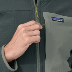 Patagonia Men's R2 TechFace Jacket 16 Patagonia Men's R2 TechFace Jacket -Ski Sports Shop 100258142 NUVG 5