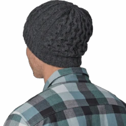 Patagonia Coastal Cable Beanie 13 Patagonia Coastal Cable Beanie -Ski Sports Shop 100258205 NGRY 3