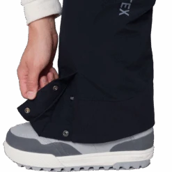 686 Women's GORE-TEX Hydrastash Bib 29 686 Women's GORE-TEX Hydrastash Bib -Ski Sports Shop 100265474 BLK 10