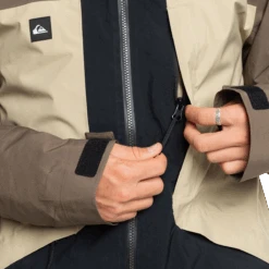 Quiksilver Men's Forever Stretch Gore-Tex Jacket 18 Quiksilver Men's Forever Stretch Gore-Tex Jacket -Ski Sports Shop 100285670 CNTN 5