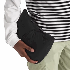 The North Face Women's 1996 Retro Nuptse Vest 20 The North Face Women's 1996 Retro Nuptse Vest -Ski Sports Shop 100285816.GOF .TNFBlack.R.8