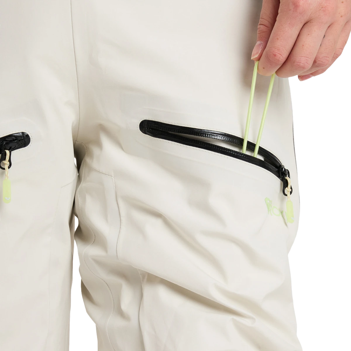 Roxy Women's Gore-Tex Lunalite 3L Bib Pant 8 Roxy Women's Gore-Tex Lunalite 3L Bib Pant - Image 6