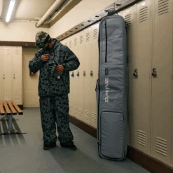 Dakine Fall Line Ski Roller Bag -Ski Sports Shop 100290876 GRIFFIN 2